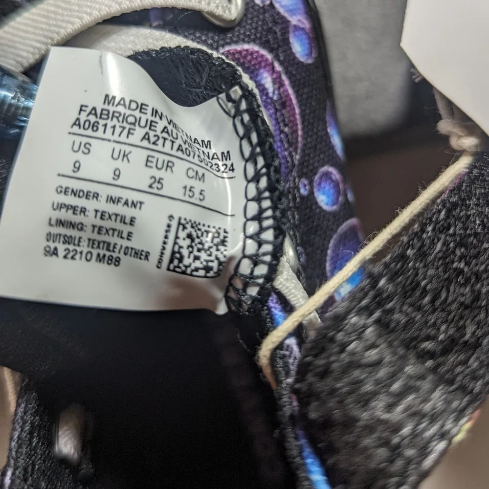 Converse Chuck Taylor All Star High Top Sneakers With Bubble Print Size 9 infant